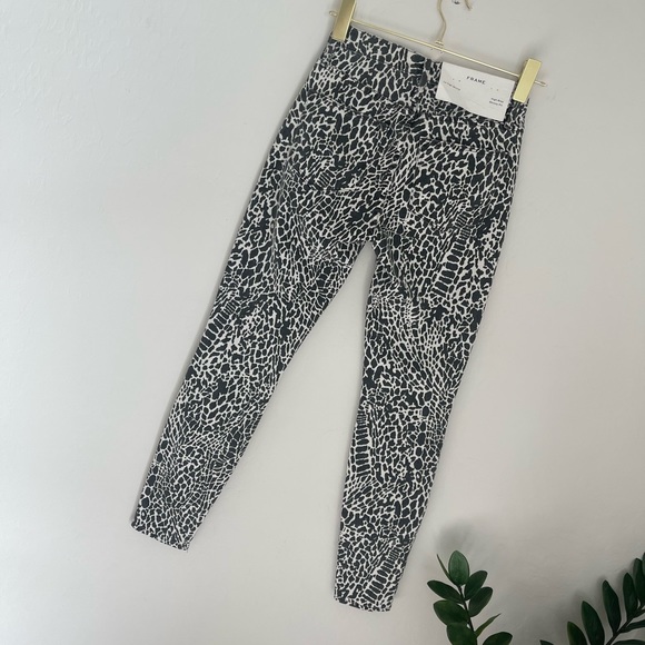 FRAME Denim Le High Animal Print Skinny Jeans In Noir Multi Sz 24 - Picture 5 of 10